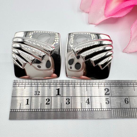 Vintage Monet Winged Square Stud Earrings Signed Runway Chic Retro Silver Tone - Picture 6 of 9